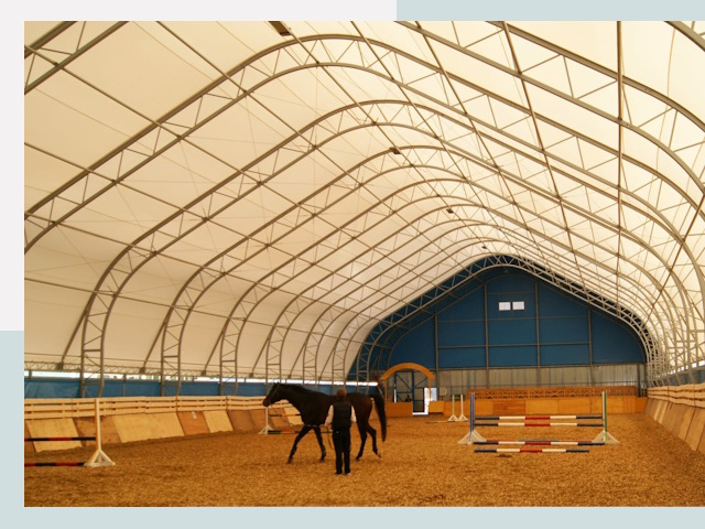 Строительство конных манежей в Усть-Лабинске